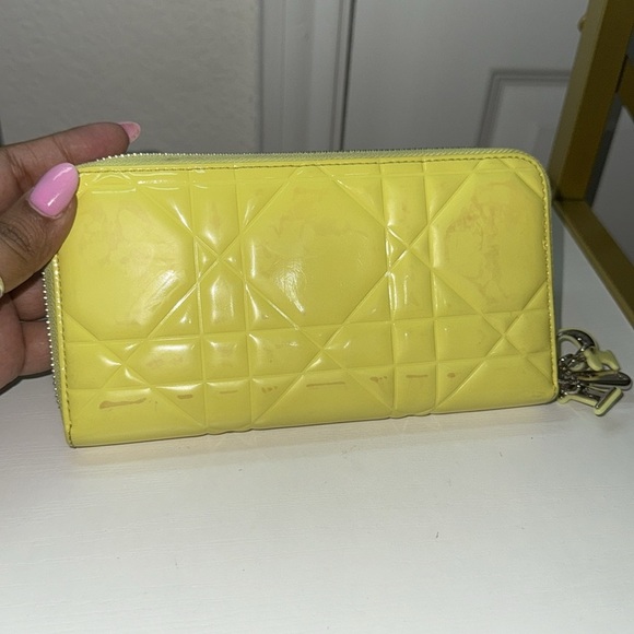 Authentic Cristian Dior Yellow Wallet - Picture 4 of 17
